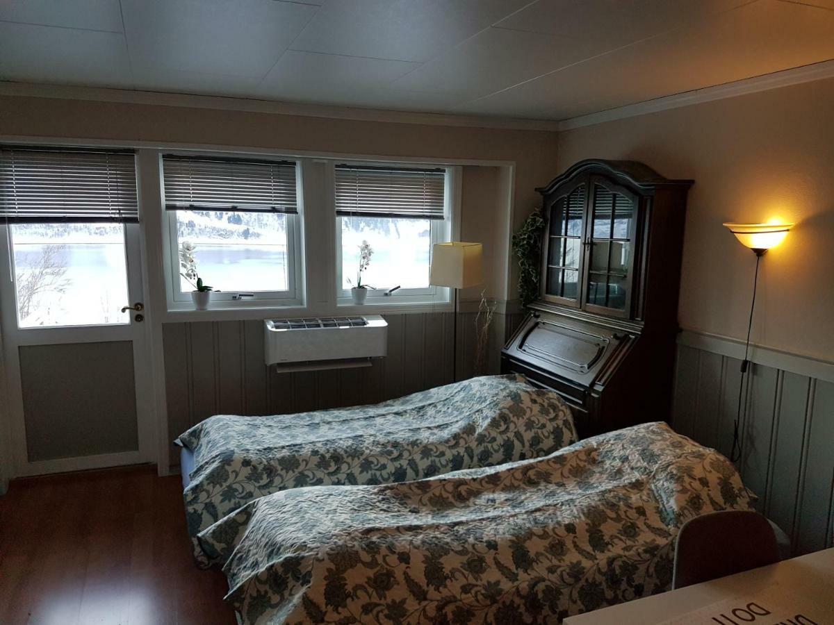 Rake Apartment โลน ภายนอก รูปภาพ