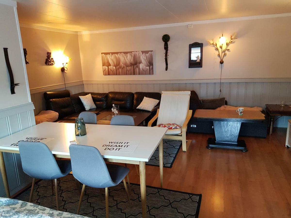Rake Apartment โลน ภายนอก รูปภาพ